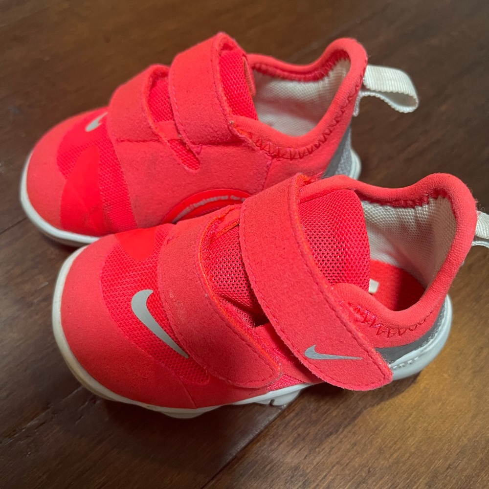 Infant Nikes Size 4c